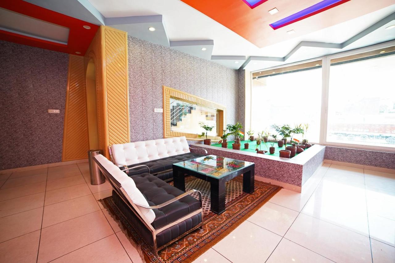 Oyo 39539 Hotel Vansh & Restaurant Kashipur Exteriér fotografie